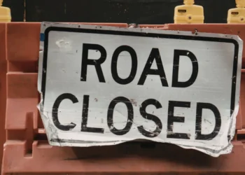 റോഡ് അടച്ചിടൽ (Road Closure)